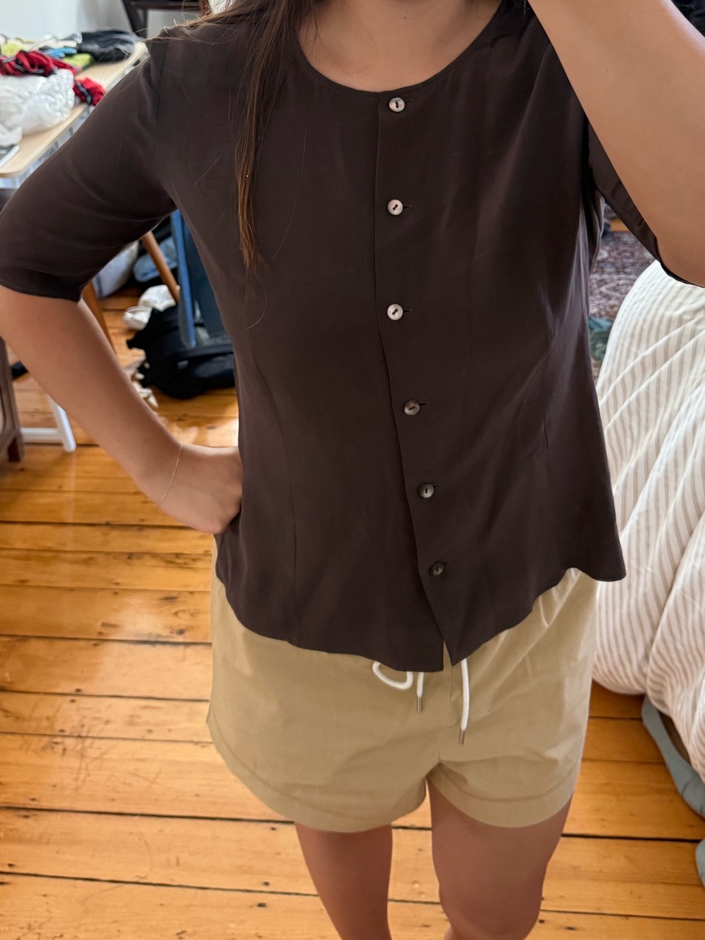 vintage 100% silk brown top - Picture 4 of 4